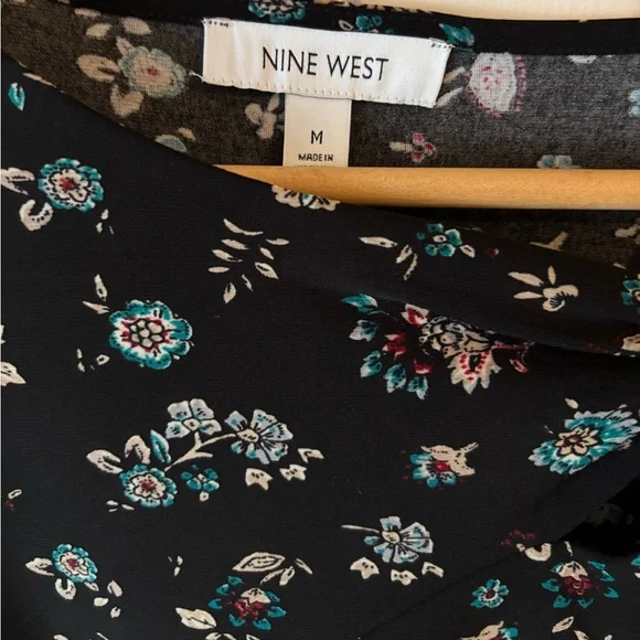 Nine West Floral Blouse - Picture 4 of 7